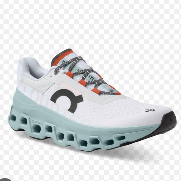 ✨On Running ✨ - Picture 2 of 4